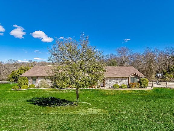 3rd image of 174 Mesa Grande Dr
