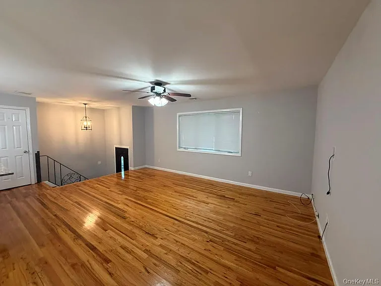 24 California Ave — Photo 4