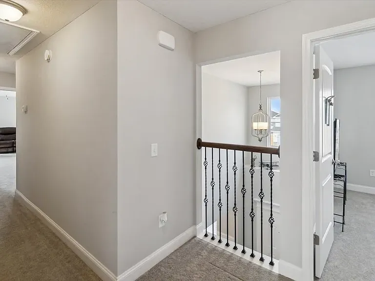 9 Anna Way SE — Photo 31