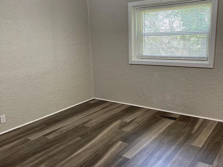 2808 1/2 Nelson Dr — Photo 9
