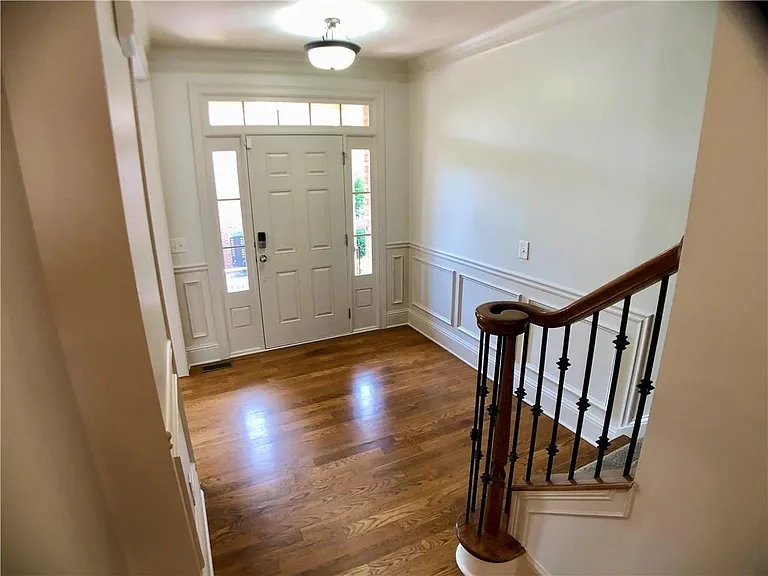 10312 Monarch Way — Photo 4