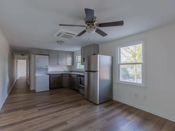 201 Holly Dr #B, Charlottesville, VA 22903