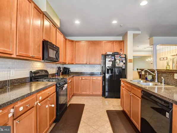 4112 Potomac Highlands Cir, Triangle, VA 22172