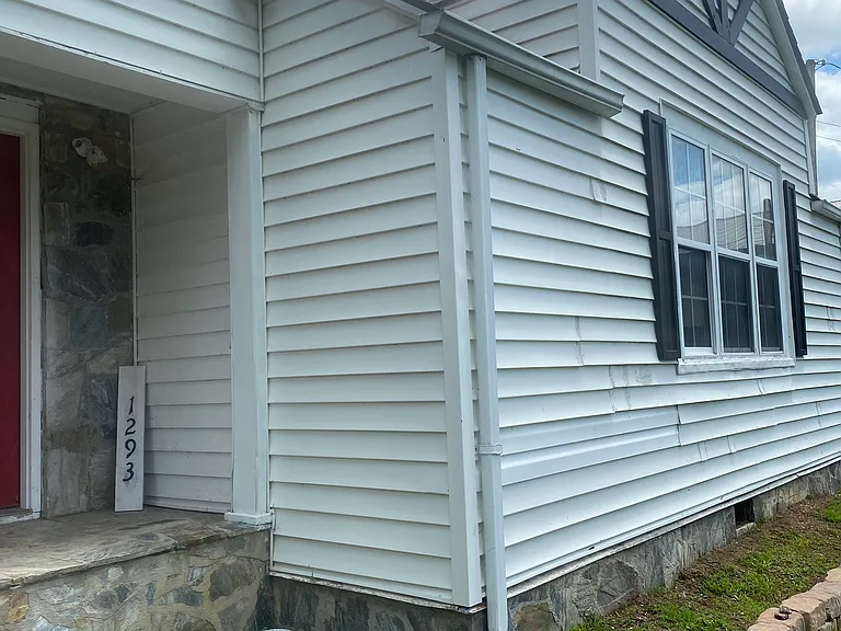 1293 Main St — Photo 5