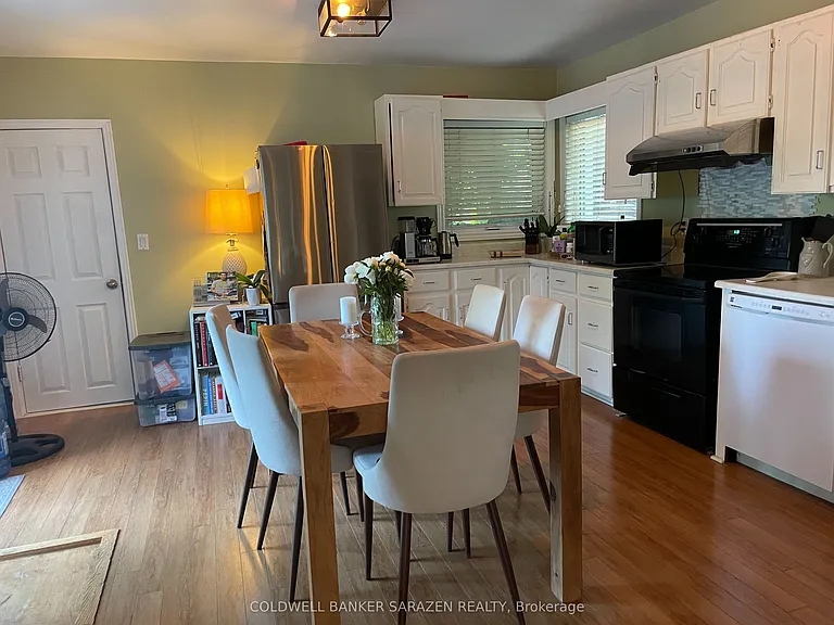 448 Green Ave — Photo 8