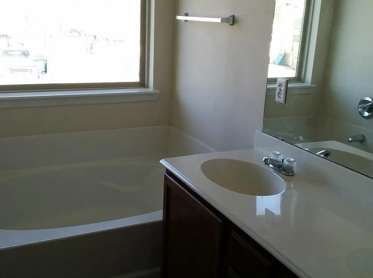 616 Fleming St — Photo 4