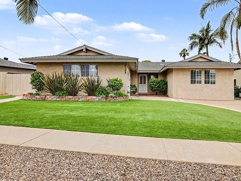 4758 Mount Saint Helens Way — Photo 1