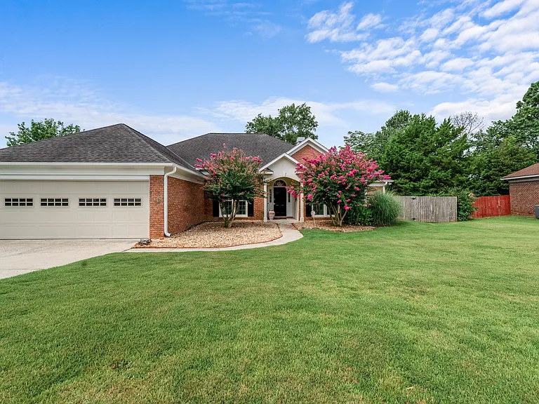Loblolly Ln — Photo 2