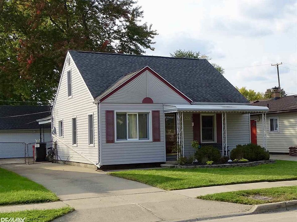 1st image of 26621 Arlington St