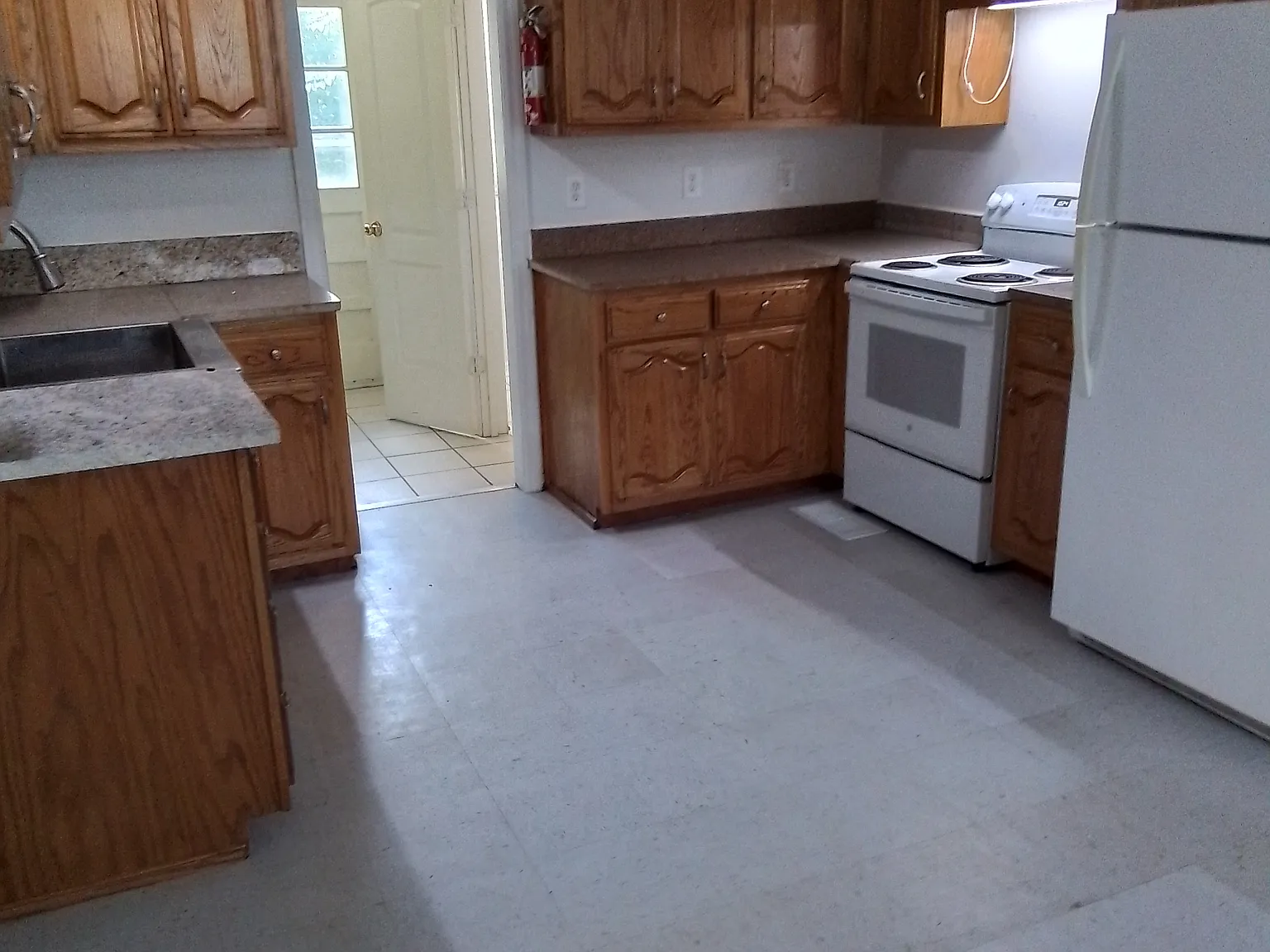 3 bed, 1419 sqft, $1,200 — Photo 2