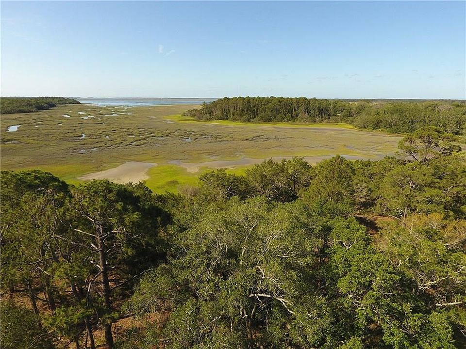 1st image of 2 Crane Island Dr