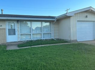 1303 Glenshire St, Salina, KS 67401