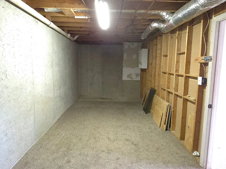 736 Jamie Way NE — Photo 20