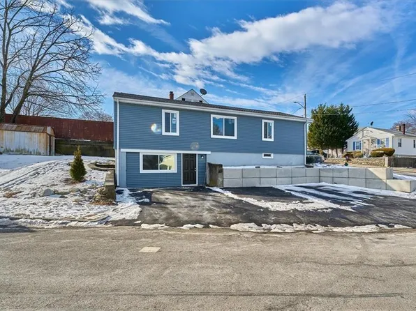 95 Wainwright St, Providence, RI 02908