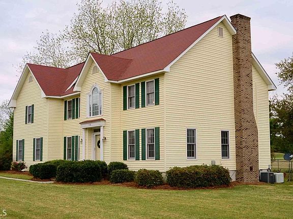 3rd image of 518 Saint Andrews Cir
