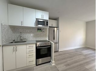140 Springhurst Ave #14, Toronto, ON M6K 1C1