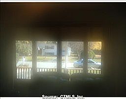 2nd image of 8 N Cobblers Ct