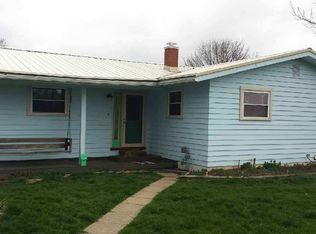 161 Vickerman Rd, Mercer, PA 16137