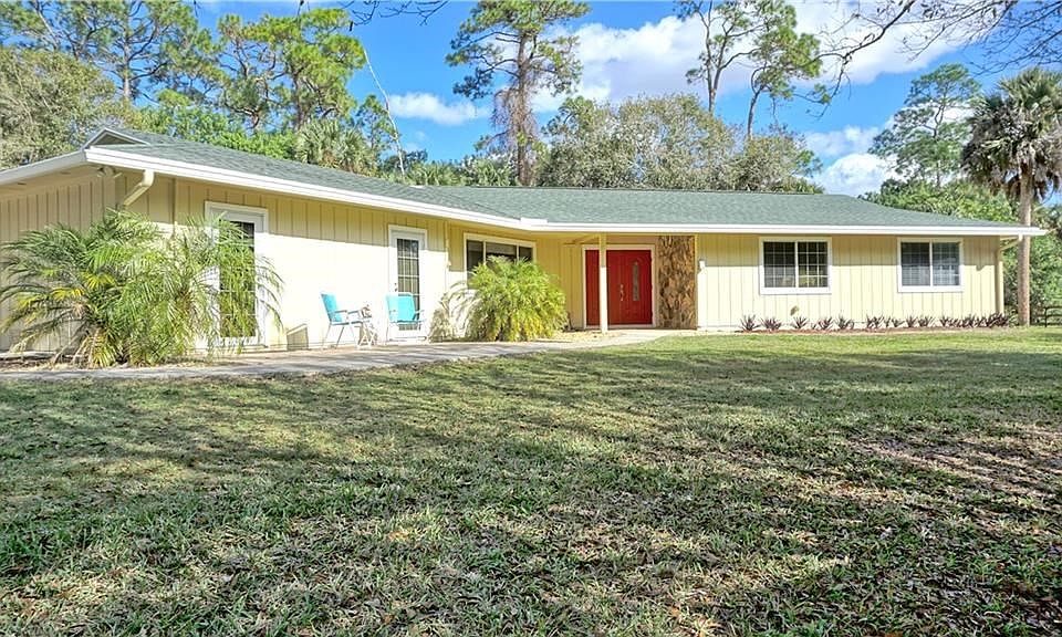 Welcome home to 4140 SW Laurel Oak Terrace in charming Country Place.   4 bedroom, 3 bath pool home on 2.85 acres.   This wonder