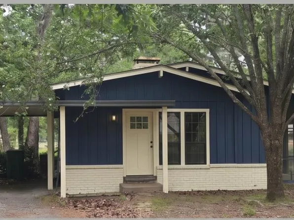 6 Huckleberry Ln, Malakoff, TX 75148