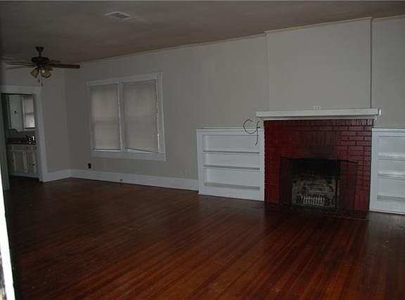 3rd image of 1723 Woodlawn Ave