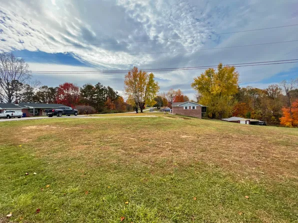 751 Stephens Farm Rd, Whitley City, KY 42653