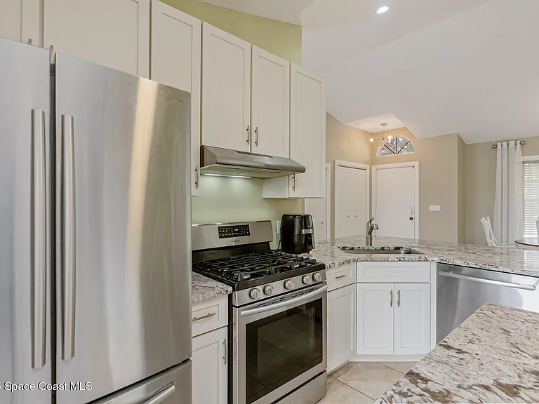4361 Silver Lake Dr — Photo 13
