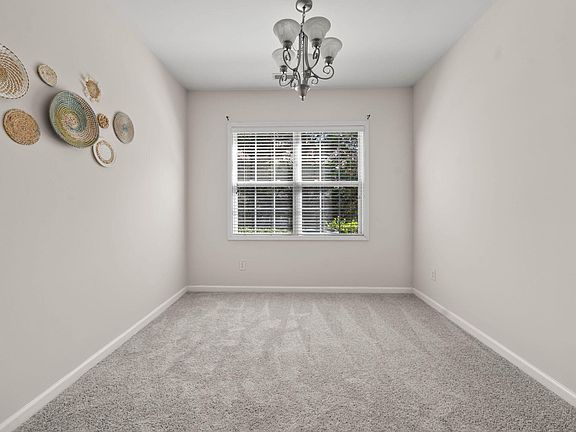 5th image of 1012 Linen Dr