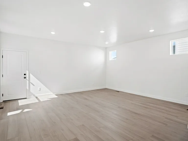 882 W Caroline Dr — Photo 58