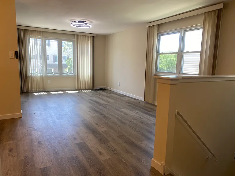 1549 Stoney Ln #A — Photo 11