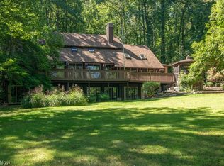 4264 Derrwood Dr, Akron, OH 44333