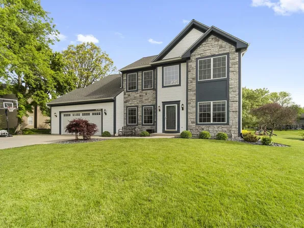 N73W22620 Edgewood LANE, Sussex, WI 53089