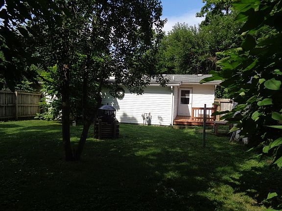 5th image of 7112 W 132nd Ln