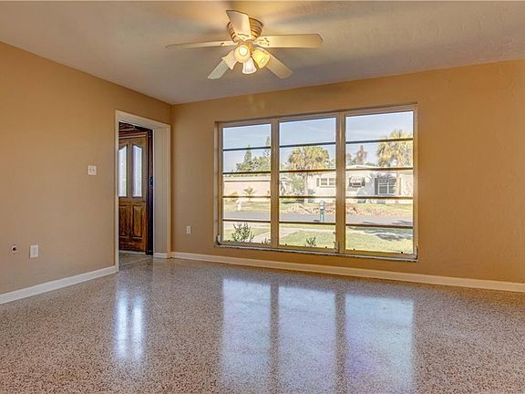 4th image of 2143 Gerard Ct