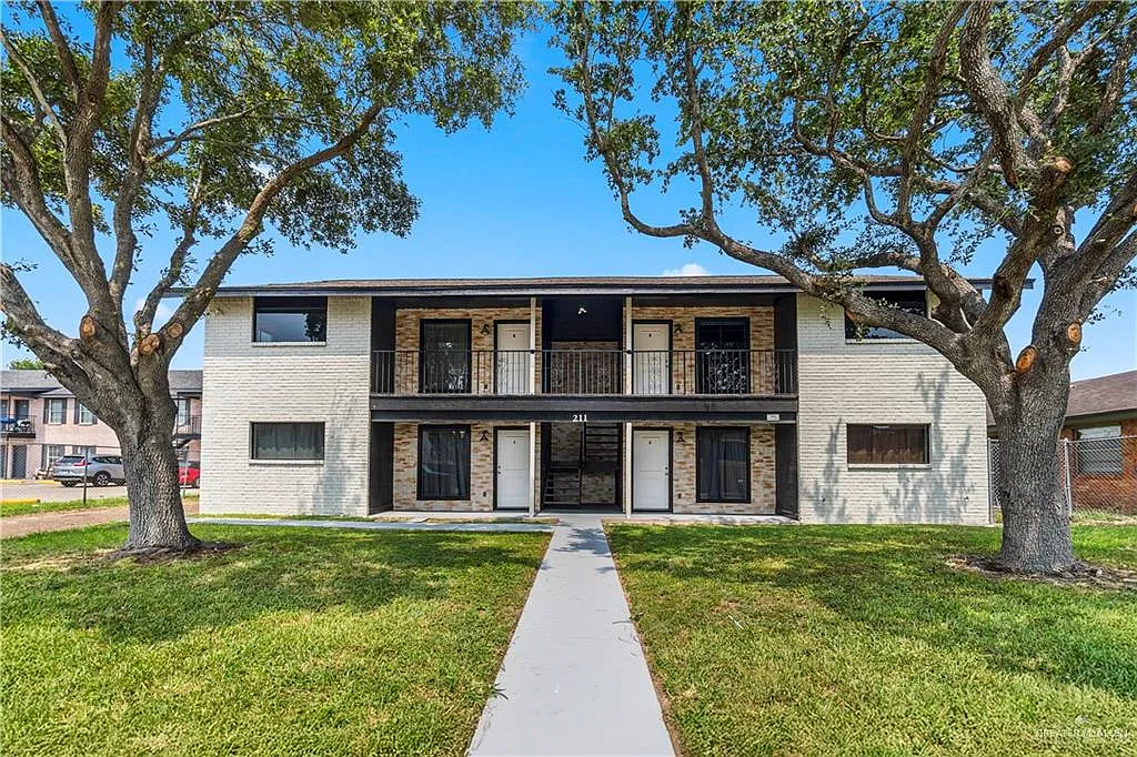 2 bed, 2.0 bath, 1047 sqft, $950 — Photo 1