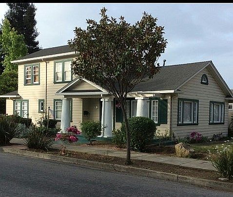 1st image of 231 Sunnyside Dr