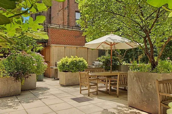Sold by Douglas Elliman | media 8