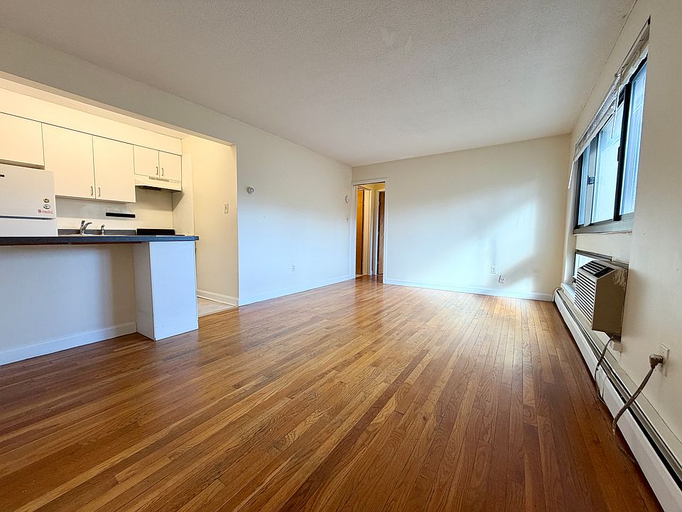 1st image of 83 Trowbridge St #3