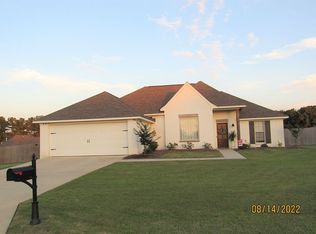 125 Kings Ln, Canton, MS 39046