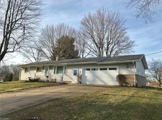 355 Shane Ave, Waynesburg, OH 44688