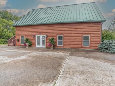 9231 S Pointe Lasalles Dr, Bloomington, IN, 47401