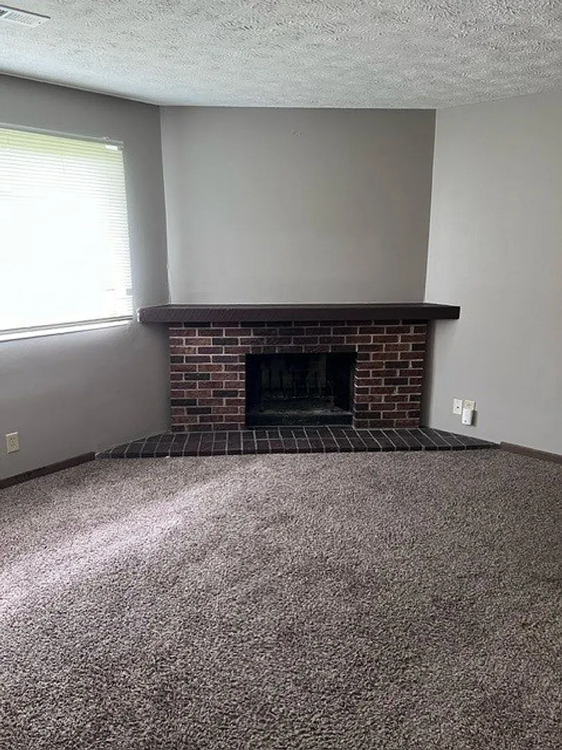 3625 Baldwin Avenue Apartments — Photo 4