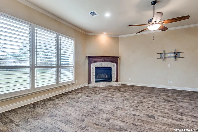110 Evans Oak Ln — Photo 5