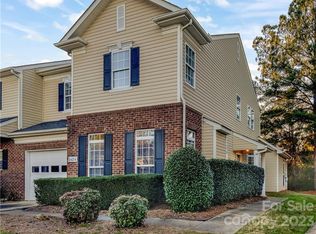 5424 Johnston Mill Ct, Charlotte, NC 28269