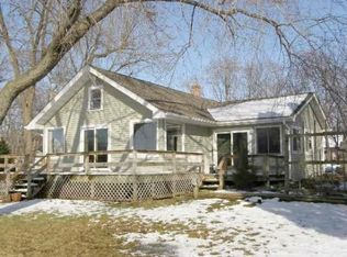 2605 N Villa Ln, McHenry, IL 60051