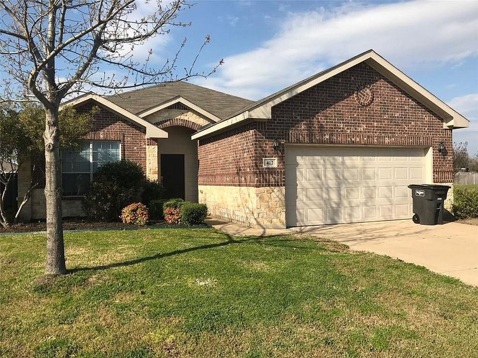 2nd image of 412 Goldstone Ln