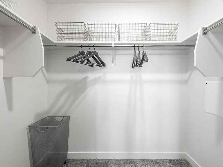 Rockpoint Apartments — Photo 6