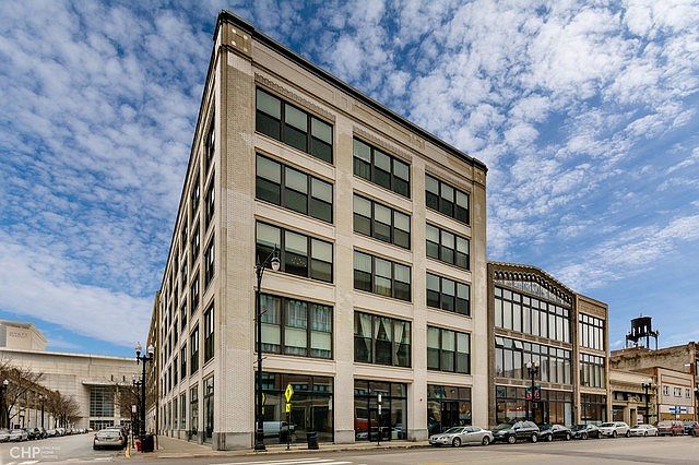 1st image of 2303 S Michigan Ave APT 209