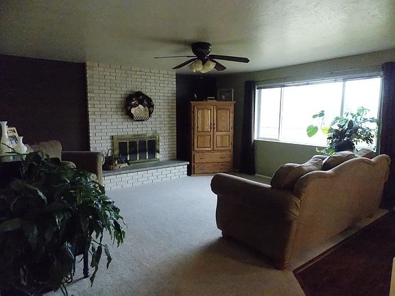 4th image of 8885 W Cornwall Dr