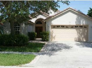 1855 Oak Berry Cir, Wellington, FL 33414